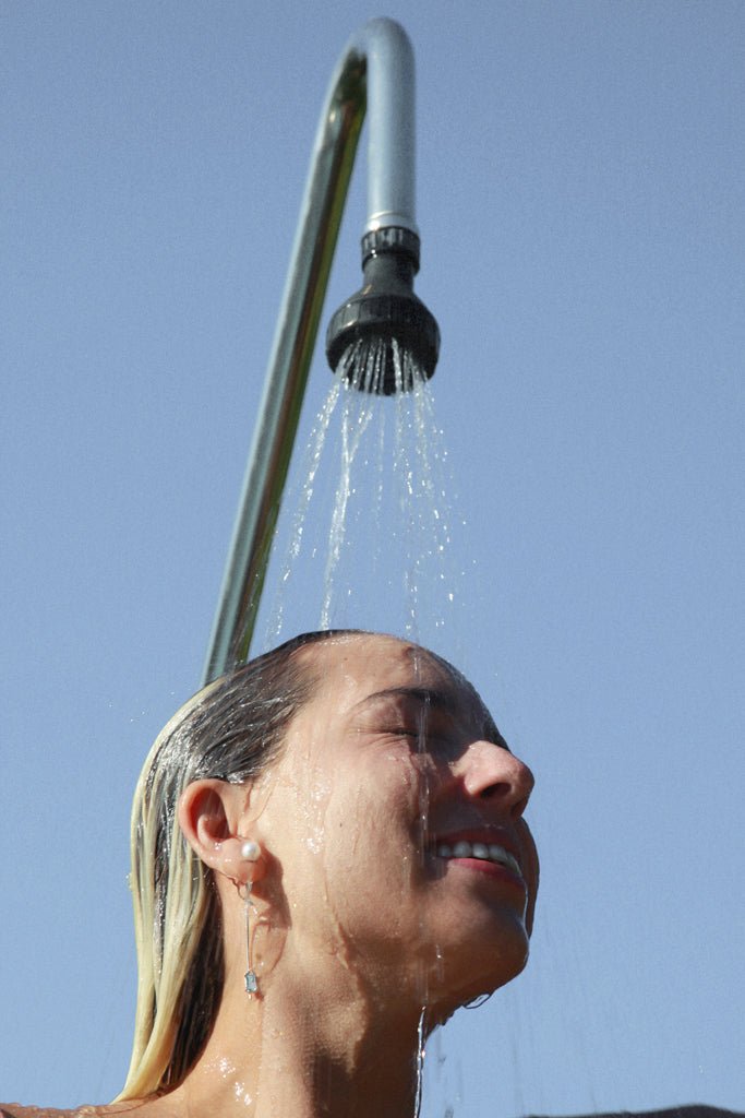 RECTANGLE BALANCE EARRING / Blue Topaz