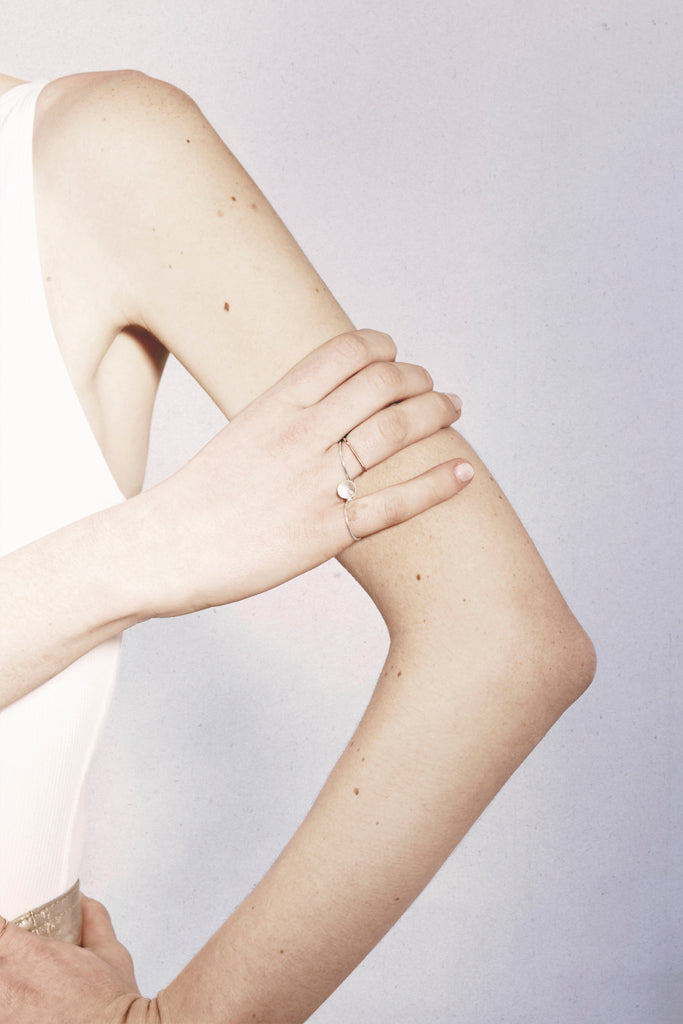 BALL DOUBLE SLIDE RING / Crystal Rock